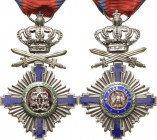 Ausländische Orden und Ehrenzeichen Rumänien
Orden vom Stern Rumäniens, Ritterkreuz mit Krone und Schwertern Verliehen 1877-1947. Silber/Silber vergo...