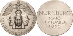 Drittes Reich
 Silbermedaille 1935 (R. Klein/Deschler, München) Reichsparteitag in Nürnberg. Reichsadler über den Köpfen von SA-Mann, Hitler und Sold...