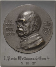 Personenmedaillen
Bismarck, Fürst Otto von 1815-1898 Einseitige bronzierte Gussmedaille o.J. (graviert 1927). Brustbild halblinks, links Spruch IN TR...