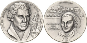 Reformation-Ereignisse und Jubiläen
 Silbermedaille 1983 (Theodor Gruner) 500. Geburtstag Luthers. Brustbild halbrechts, im Hintergrund rechts Ansich...