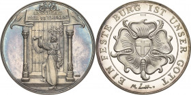Reformation-Ereignisse und Jubiläen
 Silbermedaille o.J. Thesenanschlag. Thesenanschlag / Lutherrose. Mit Avers-Punze: 1000. 48,5 mm, 44,50 g Slg. Wh...