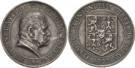 Schützenmedaillen
Zittau Silbermedaille 1929 (F.W. Hörnlein) 15. Wettinbundesschießen in Zittau. Kopf von Hindenburg nach links / Wappen. Randpunze: ...