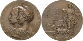 Brandenburg-Preußen
Wilhelm II. 1888-1918 Bronzemedaille 1908 (A.M. Wolff/Lauer) Besuch des Kaiserpaares beim Verein für die Geschichte Berlins. Brus...