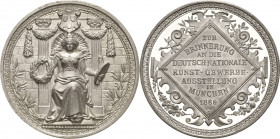 München
 Zinnmedaille 1888 (Drentwett) Deutsch-Nationale Kunstausstellung in München. Zwischen zwei Säulen sitzende Ars mit Lorbeerkranz und Palette ...