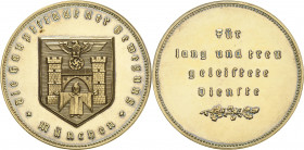 München
 Vergoldete Silbermedaille o.J. Verdienstmedaille der Stadt München. Wappen mit Münchner Kindl vor Stadttor, darüber Adler mit Swastika / 4 Z...