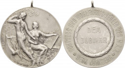 Nürnberg
 Silbermedaille o.J. (Lauer) Wohnungs- und Wohlfahrtsverein der M.A.N. - Werk Nürnberg. Zwei Frauengestalten auf einer Bank / DEM JUBILAR im...