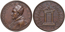 Roma. Innocenzo X (1644-1655). Medaglia ibrida anno santo 1650 e anno X AE gr. 10,44 diam. 37,6 mm. Opus Gaspare Morone-Mola. Per il Giubileo del 1650...