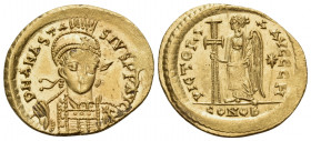 Anastasius I, 491-518. Solidus (Gold, 21.5 mm, 4.50 g, 5 h), Constantinople, 8th officina (H), 492-507. D N ANASTA-SIVS P P AVG Helmeted and cuirassed...
