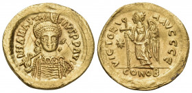 Anastasius I, 491-518. Solidus (Gold, 20 mm, 4.15 g, 6 h), Constantinople, 5th officina (E), 507-518. D N ANASTA-SIVS P P AVC Helmeted and cuirassed b...