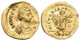 Justin I, 518-527. Tremissis (Gold, 14 mm, 1.15 g, 6 h), Constantinople. D N IVSTI-NVS PP AVC Diademed, draped and cuirassed bust of Justin I to right...