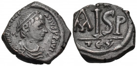 Justinian I, 527-565. (Bronze, 20 mm, 6.33 g, 5 h), Dekaexanummion (16 Nummi), Thessalonica, 552-562. D N IVSTINIANVS P P AVG Diademed, draped and cui...