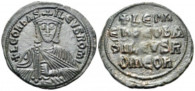 Leo VI the Wise, 886-912. Follis (Bronze, 27 mm, 6.07 g, 5 h), Constantinople. + LEOh BAS-ILEVS ROm' Crowned bust of Leo VI facing, wearing chlamys an...
