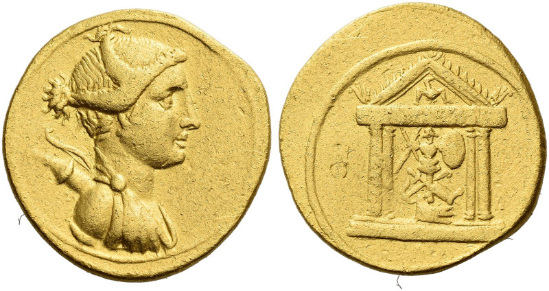Roman Empire. Octavian, 32 – 27 BC. 
Aureus, Brundisium or Roma 29-27 BC, AV 7....