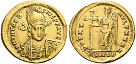 Roman Empire. Theodosius II, 408 – 450. 
Solidus, Constantinopolis circa 420–422, AV 3.91 g. D N THEODO – SIVS P F AVG Helmeted, pearl-diademed and c...