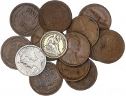 WORLD COINS: UNITED STATES
Lote 67 monedas 1 Centavo (65), 1/2 y 1 Dime. 1858 a 1957. AE. Lote 65 monedas de 1 Centavo 1873 a 1957, Tipo Indio (22) y...