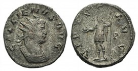 Gallienus (253-268). Antoninianus (20mm, 3.87g, 6h). Rome, 260-1. Radiate and cuirassed bust r. R/ Virtus standing l., holding globe and sceptre; P to...