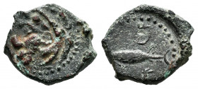 Gades-Gadir. 1/8 calco. 200-100 BC. Cadiz. (Vill-48). (Abh-1321). Anv.: Head of Melkart left, with lion skin. Rev.: Tunny left, betwenn punic letters....