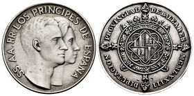 Juan Carlos I (1975-2014). Medal. 1973. Mallorca. Anv.: SS. AA. RR. LOS PRINCIPES DE ESPAÑA. Ag. 24,13 g. XF. Est...70,00. 


 SPANISH DESCRIPTION:...