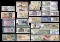 Egypt. Lot of 33 modern Egyptian banknotes. TO EXAMINE. Choice VF/UNC. Est...150,00. 


 SPANISH DESCRIPTION: Egipto. Lote de 33 billetes modernos ...