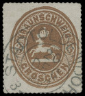 Markenausgaben
Braunschweig
1865, Wappen-Ausgabe: 3 Groschen braun, Kabinettstück mit seltenem Plattenfehler: "Pferdeohr durch Fleck mit Krone verbu...
