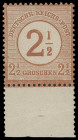 Brustschilde
Deutsches Reich
1874, 2 1/2 auf 2 1/2 Groschen rötlichbraun, perfekt gezähntes Unterrandstück, postfrisch ohne Signaturen, Luxus. Mi. 1...