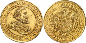 Matthias Ier de Habsbourg (1608-1612-1619). 10 ducats 1616, Vienne.
Av. MATTHIAS D: G: R: I: S: - AVG: G: HVN: BO: REX. Buste lauré, drapé et cuirass...