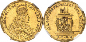 Charles VI (1711-1740). Jeton d’or au module du ducat, investiture de Charles VI comme Empereur 1712, Nuremberg.
Av. CAROL. VI. ROM. - IMP. SEMP. AVG...