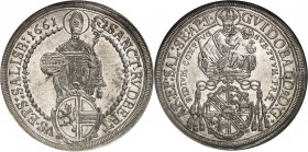 Salzbourg (évêché de), Guidobald von Thun (1654-1668). Thaler 1661, Salzbourg.
Av. SANCT. RVDBERT - VS. EPS. SALISB. (date). Saint Rupert de face ave...