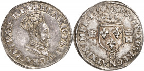 Henri II (1547-1559). Teston au buste couronné 1554, O, Moulins.
Av. + HENRICVS. II. D. GRACIA. FRAN. REX. Buste cuirassé et couronné à droite du Roi...