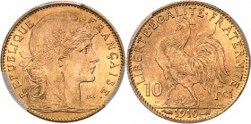IIIe République (1870-1940). 10 francs Marianne 1910, Paris.
Av. REPUBLIQUE FRANÇAISE. Buste de Marianne à droite, avec bonnet phrygien et couronne d...