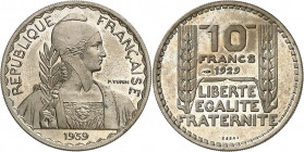 IIIe République (1870-1940). Essai de 10 francs Turin hybride de poids 10 g 1939, Paris.
Av. REPUBLIQUE FRANÇAISE. Buste de la République de face, tê...