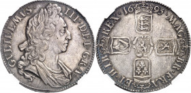 Guillaume III (1694-1702). Couronne (crown) 1695 (SEPTIMO), Londres.
Av. GVLIELMVS. III. DEI. GRA. Buste lauré, drapé et cuirassé à droite. Rv. MAG. ...