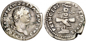 (79 d.C.). Domiciano. Denario. (Spink 2643) (S. 393) (RIC. 1081, de Vespasiano). 3,10 g. MBC-.