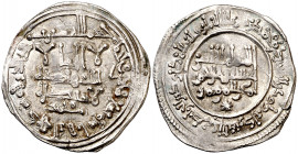 Califato. AH 347. Abderrahman III. Medina Azzahra. Dirhem. (V. 430) (Adorno que falta en Frochoso). Fecha rara con este nombre en anverso. 2,58 g. EBC...