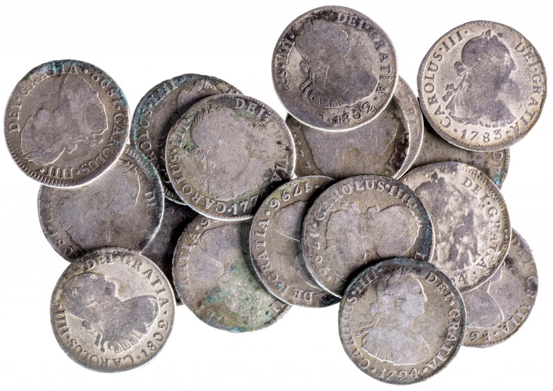 Carlos III y IV. Lima y Potosí. Lote de 17 monedas de 2 reales. Oxidaciones. A e...