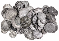 Lote de 78 monedas en plata, de la época de los Borbones al Centenario, incluye 3 macuquinas pequeñas. A examinar. BC-/MBC.