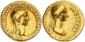 (51 d.C.). Claudio y Agripina hija. Áureo. (Spink 1885) (Co. 3, Agripina y Claudio) (RIC 80) (Calicó 396d). Raspadura en borde del anverso. Rara. 7,60...