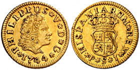 1744. Felipe V. Sevilla. PJ. 1/2 escudo. (AC. 1649). Tercer busto. Bella. Parte de brillo original. Escasa así. 1,77 g. EBC-.