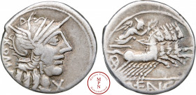 Fannia, Marcus Fannius, Denier, -123 avant J.-C., Av. ROMA, Tête casquée de Rome, un X devant la tête, Rv. M FAN C F, Victoria dans un quadrige galopa...