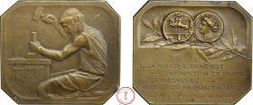 Troisième République (1870-1940), Janvier et Berchot, réduction et frappe de médailles, Plaquette, Yencesse, Vers 1910, Av. Jeune homme habillé à l'An...