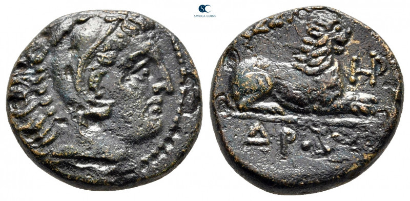 Kings of Macedon. Uncertain mint. Kassander 306-297 BC. 
Bronze Æ

15 mm, 4,2...