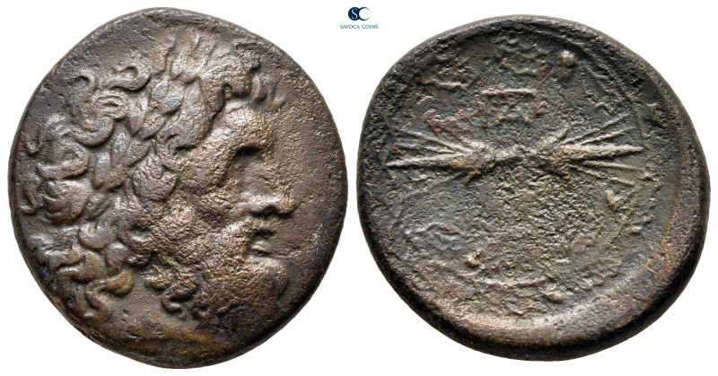 Epeiros. Symmachy circa 297-270 BC. 
Bronze Æ

24 mm, 9,63 g



nearly ve...
