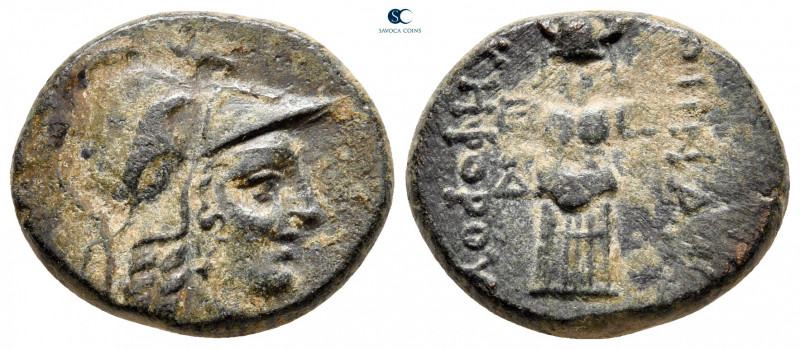 Mysia. Pergamon circa 180-150 BC. 
Bronze Æ

19 mm, 5,55 g



very fine