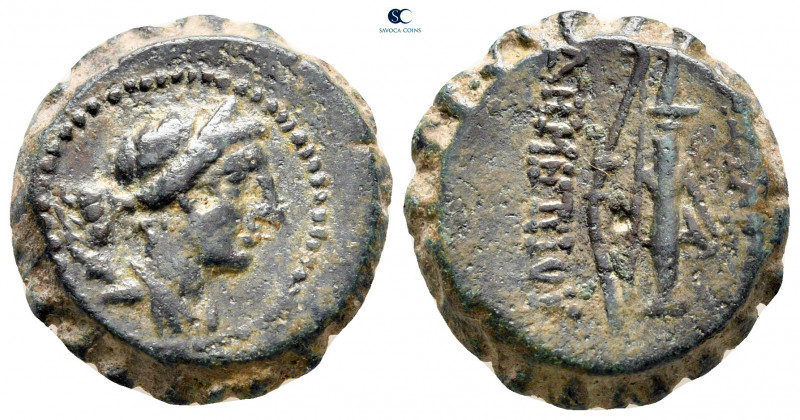 Seleukid Kingdom. Antioch. Demetrios I Soter 162-150 BC. 
Serrate Æ

18 mm, 8...