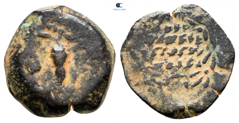 Judaea. Jerusalem. John Hyrcanus I 135-104 BCE. 
Prutah Æ

13 mm, 2,56 g

...