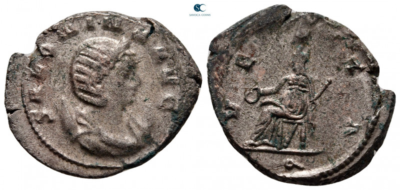 Salonina AD 254-268. Rome
Antoninianus AR

24 mm, 4,52 g



nearly very f...