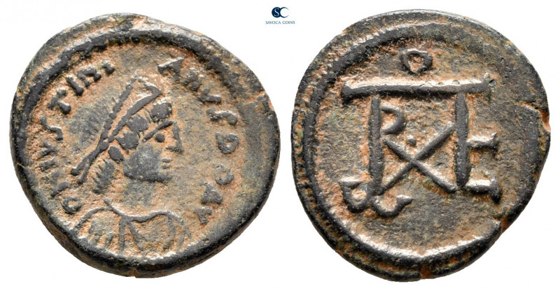 Justinian I AD 527-565. Cherson
Pentanummium Æ

13 mm, 2,14 g



very fin...