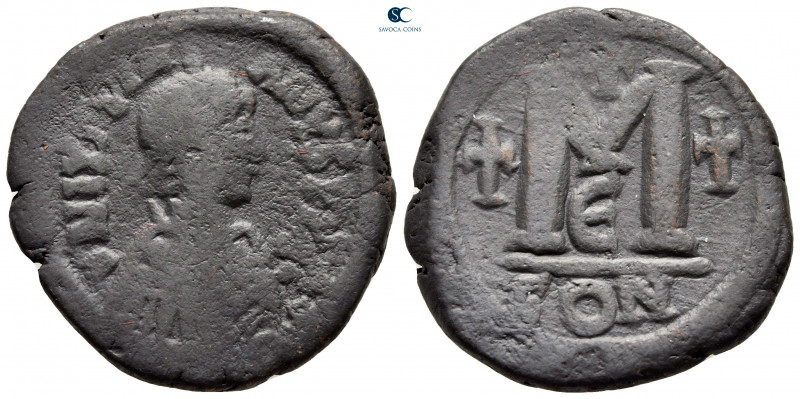Justinian I AD 527-565. From the Tareq Hani collection. Constantinople
Follis o...