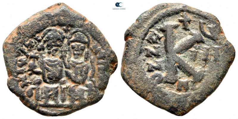 Justin II and Sophia AD 565-578. Nikomedia
Half Follis or 20 Nummi Æ

23 mm, ...
