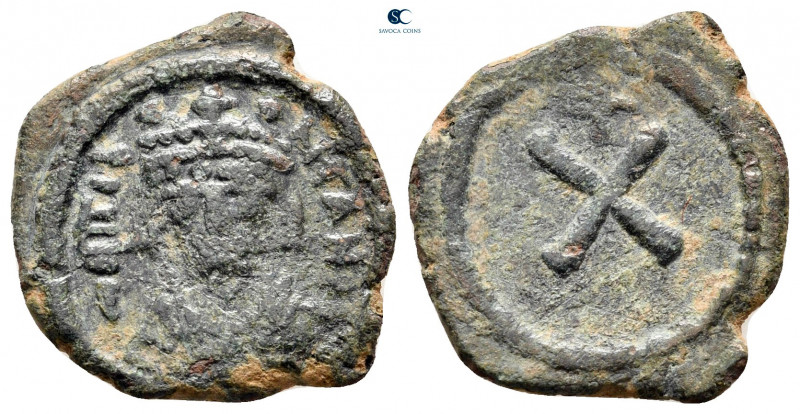 Tiberius II Constantine AD 578-582. Constantinople
Decanummium Æ

20 mm, 2,60...